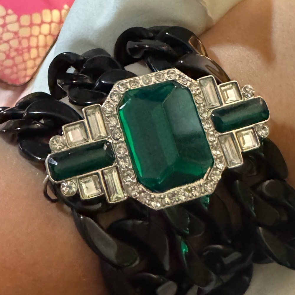 Elegant Green and Black Bracelet
